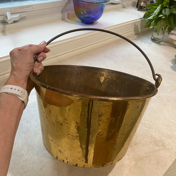 Antique (circa early 1900's) Brass Kettle (Made in France) - Picture 3 of 8